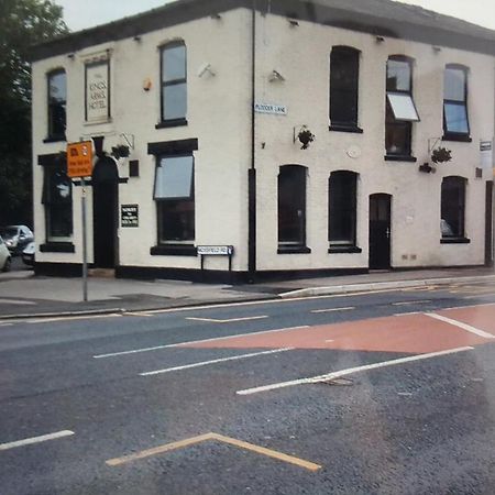 Kings Arms Hotel Farnworth Buitenkant foto